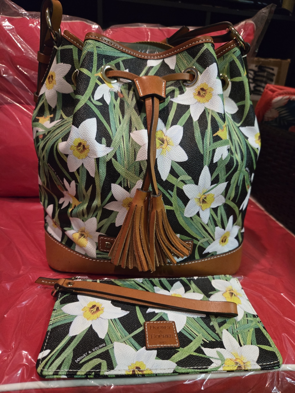 Dooney & Bourke Black Green Floral Drawstring Bucket Bag with Tan Trim. W/Pouch